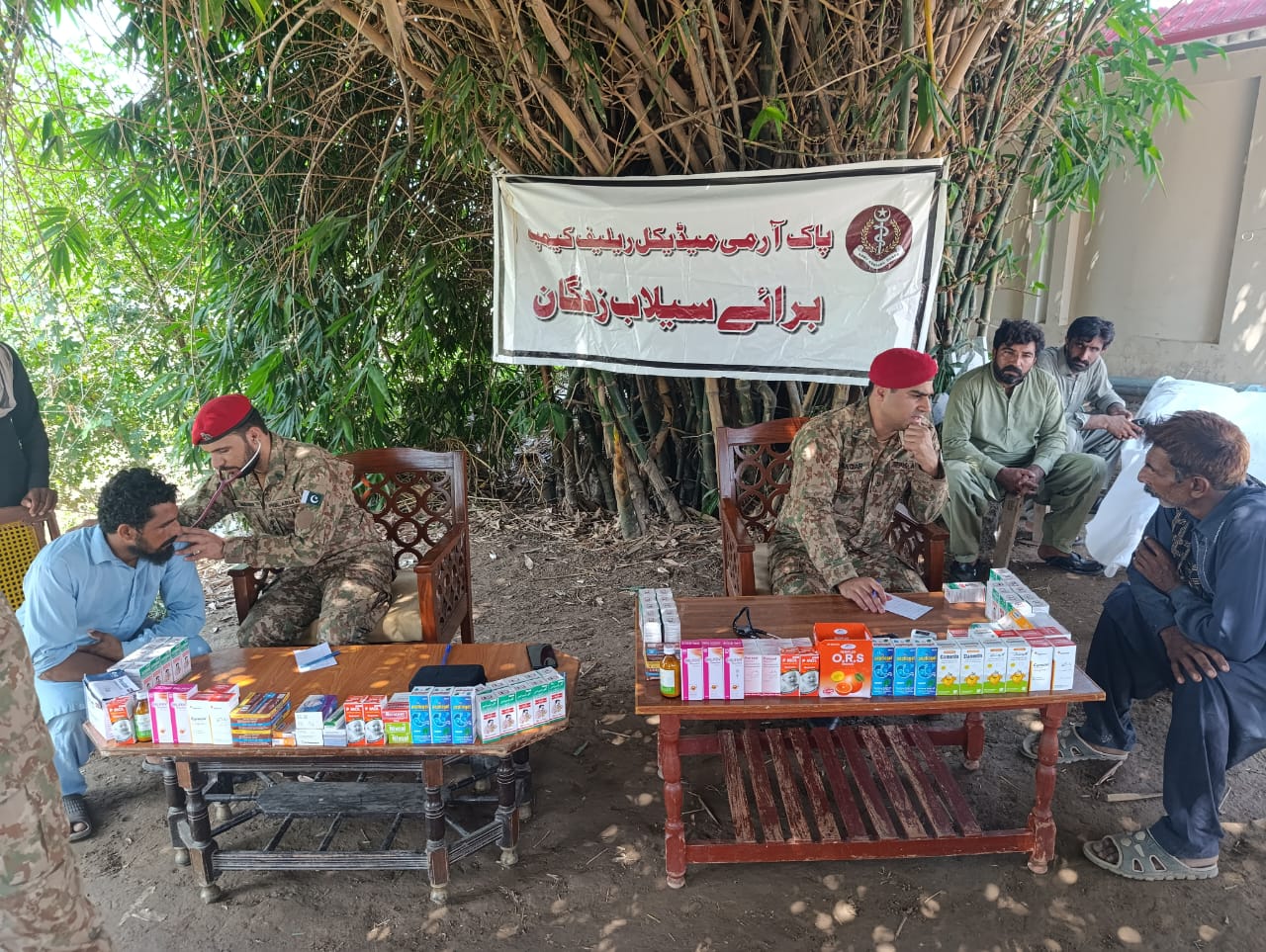 akistan Army Extends Support for Flood Victims in Chiniot