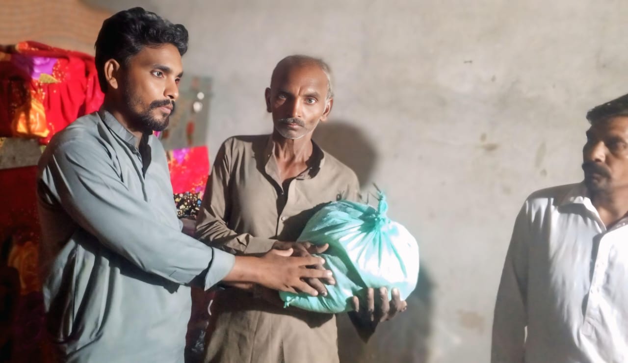 Foundation Barkat Fatima Zahra Distributes Ration Among Flood Victims in Jamia Abad and Surrounding Areas