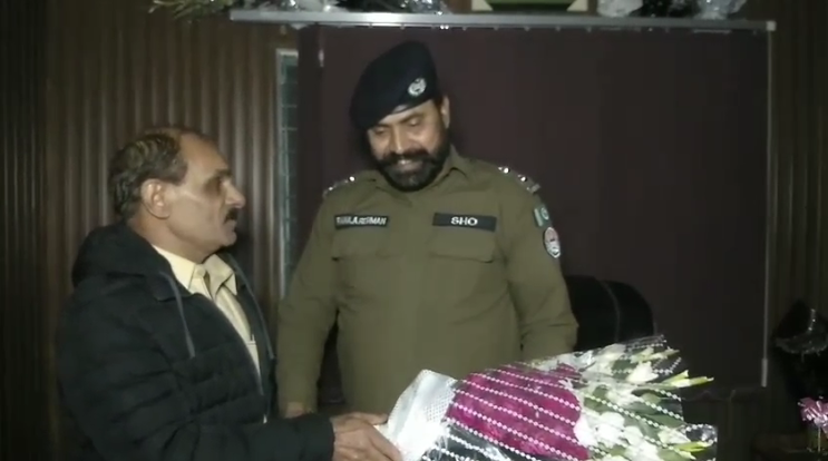 Asian Citizen News Team Meets SHO City, Vows Support for Law and Order