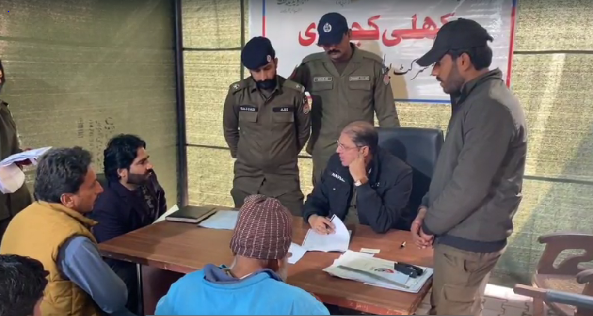 DPO Chiniot Holds Open Court to Address Public Complaints