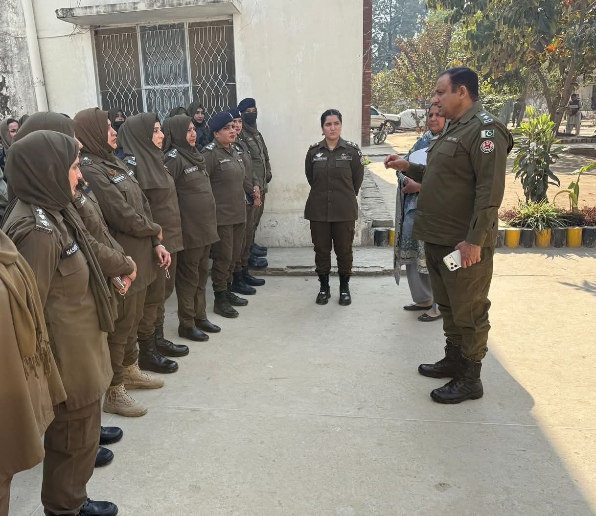 Punjab Police Briefs Women Officers on Special Ramadan Security Arrangements