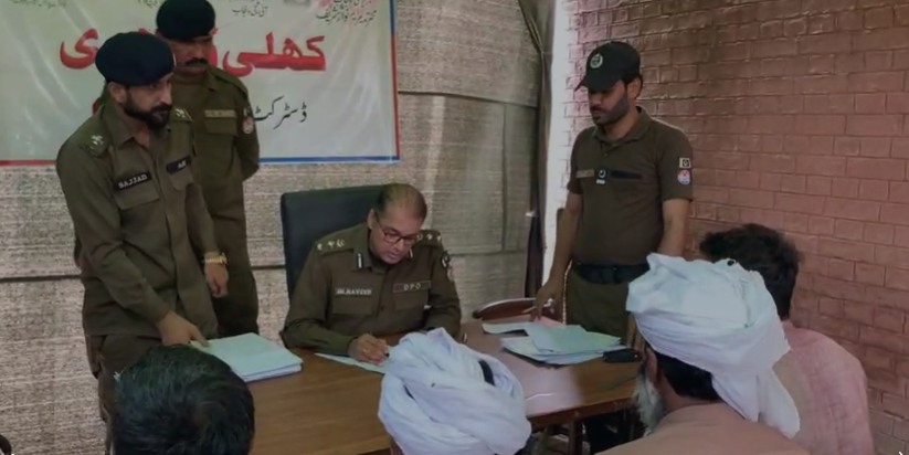 DPO Dr. Naveed Atif Holds Open Court to Address Public Complaints in Chiniot