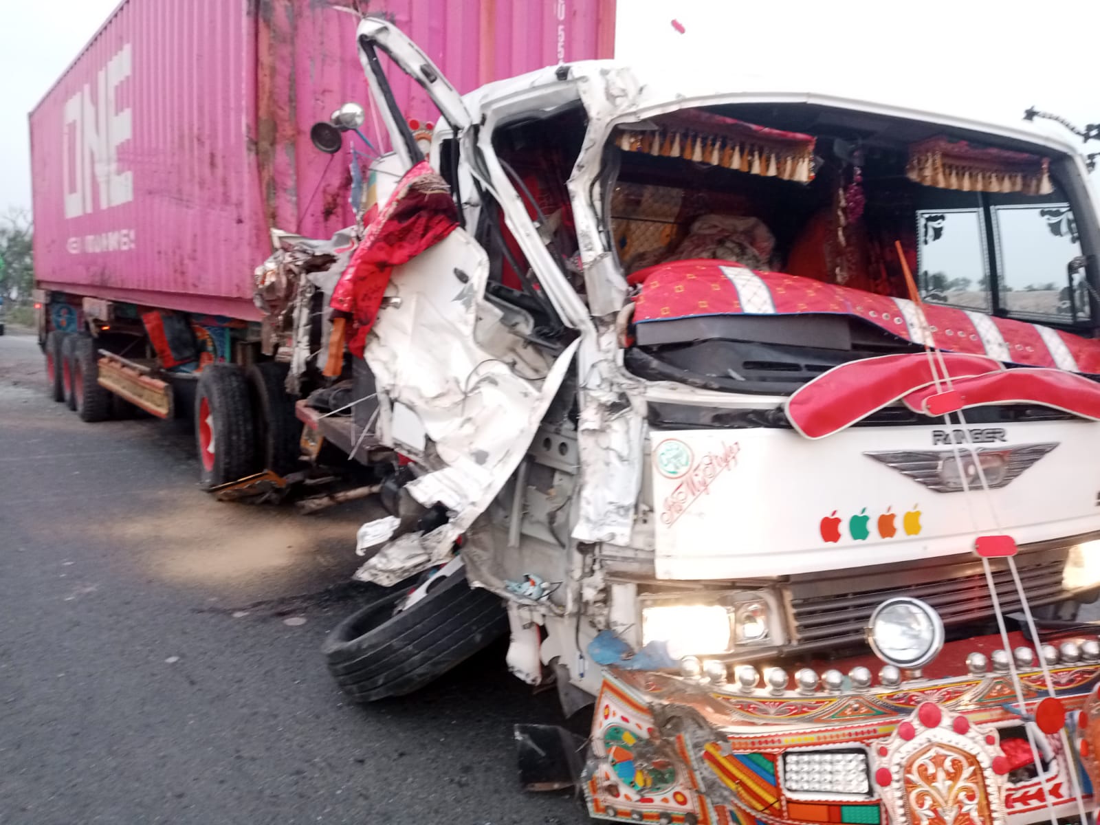 One Injured in Dumper-Trailer Collision Near Harsa Sheikh on Lahore Road, Chiniot